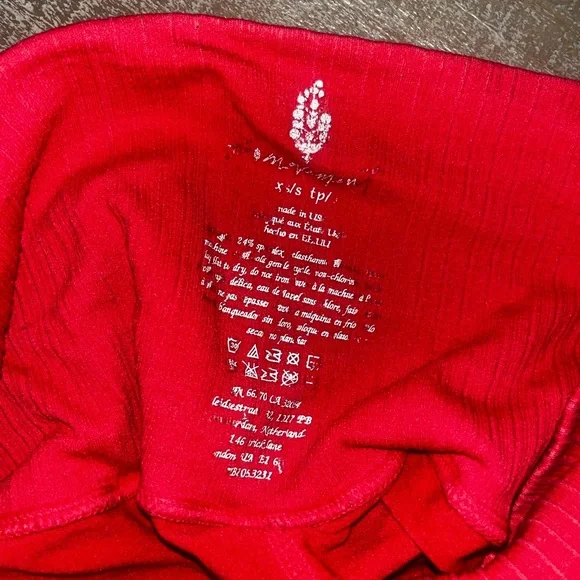 Red Athletic Set with Logo - Picture 4 of 4